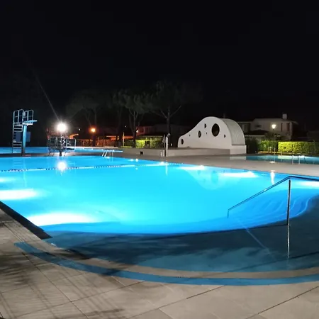 Cormor Y - Piscina * Bibione